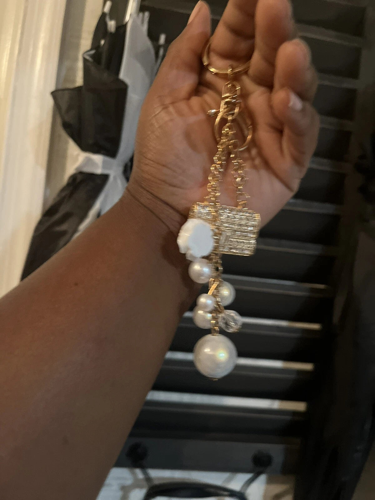 Luxe Pearl Keychain Purse - High-Quality, Compact & Chic (Best Seller)